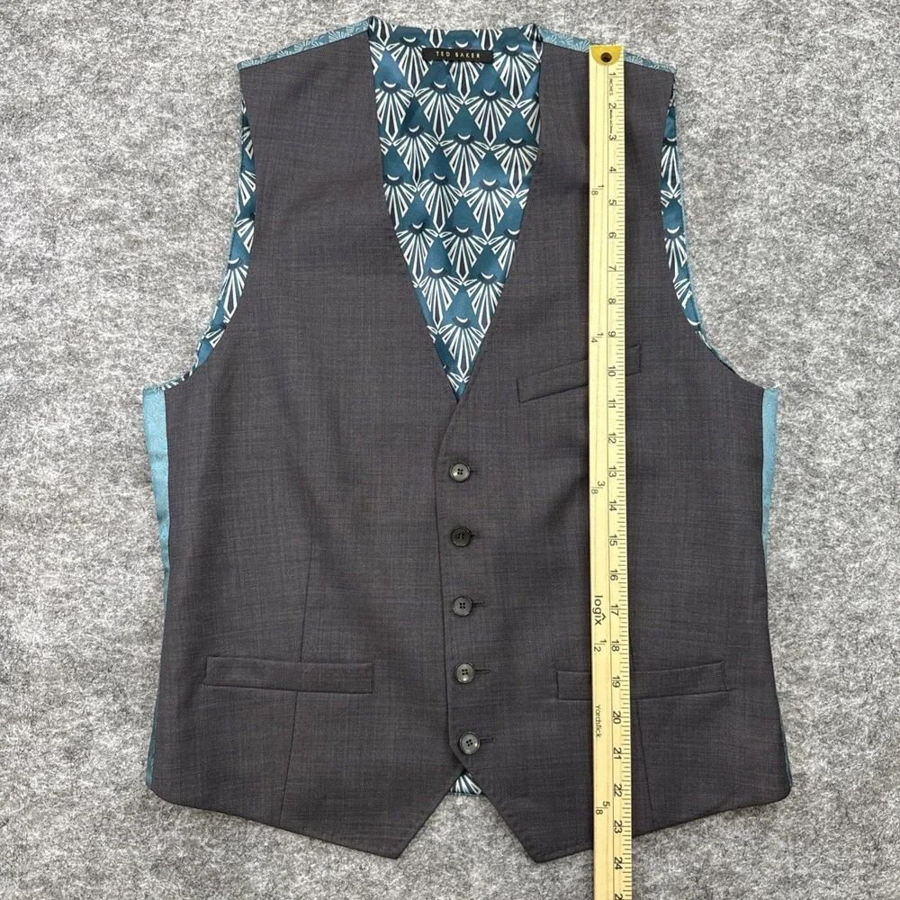 Ted Baker London waistcoat suit vest men's 38R gray wool modern fit dapper Italy